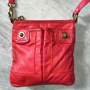 Marc by Marc Jacobs  Crossbody bag   coral red  GUC refurb. 2 Turnlock Front Poc